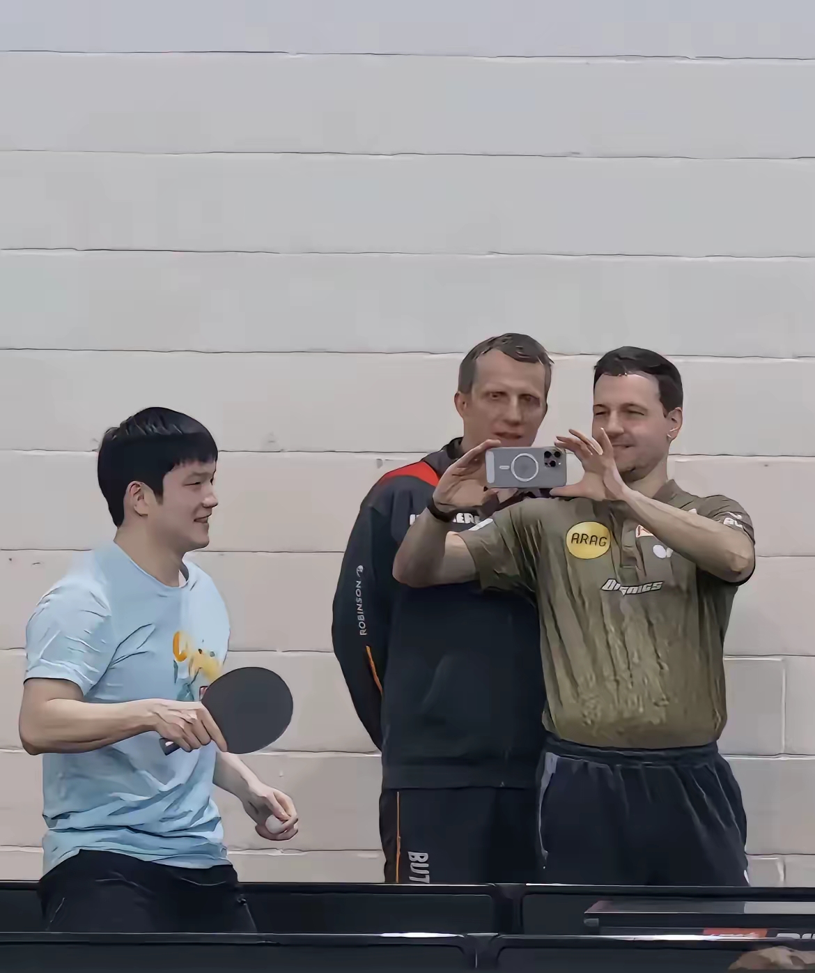 关于波尔图训练开放日，冲刺阶段状态回暖引欢呼，NBA季后赛在即，临场指挥获称赞的信息-开云体育下载