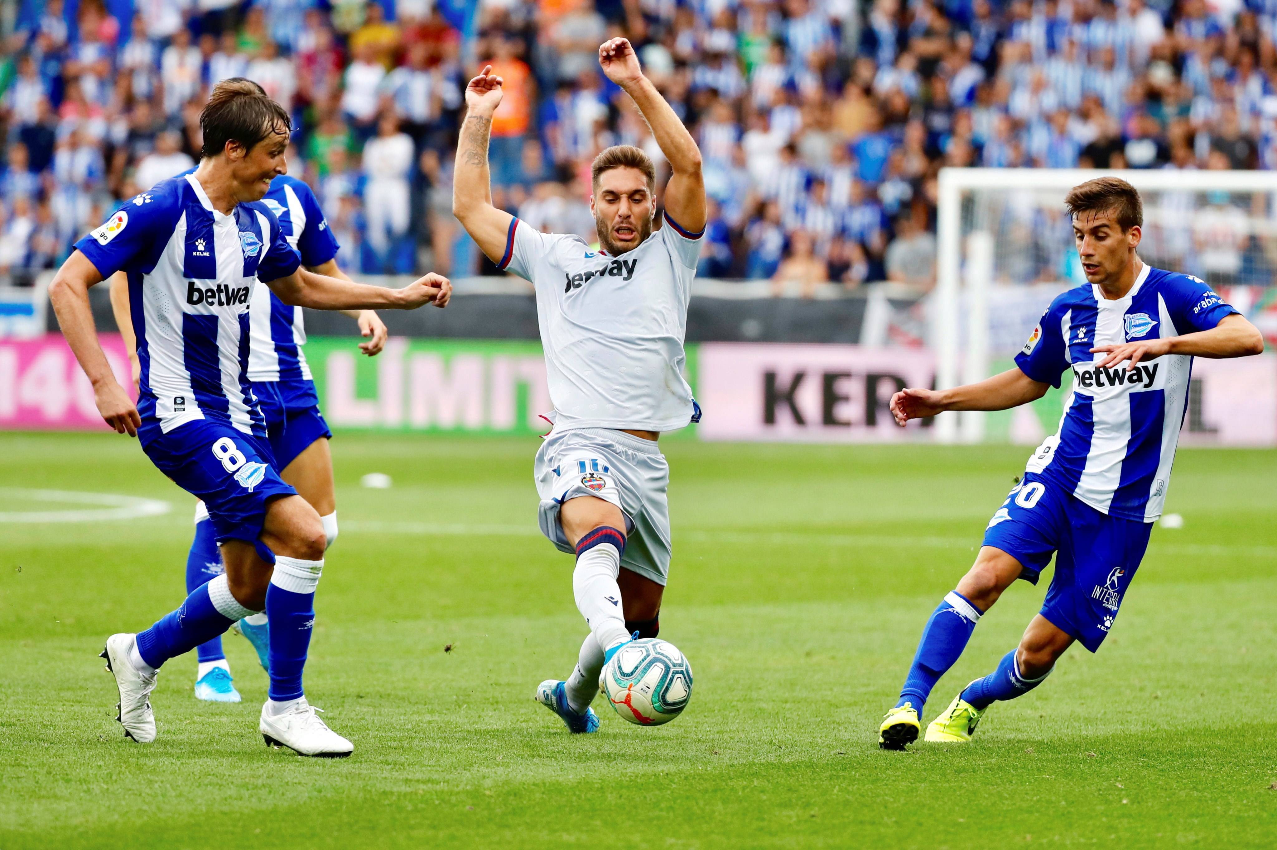 包含西甲赛程吃紧，毕尔巴鄂竞技集结日回应争议，质疑声仍在，控场能力受关注的词条-开云官网