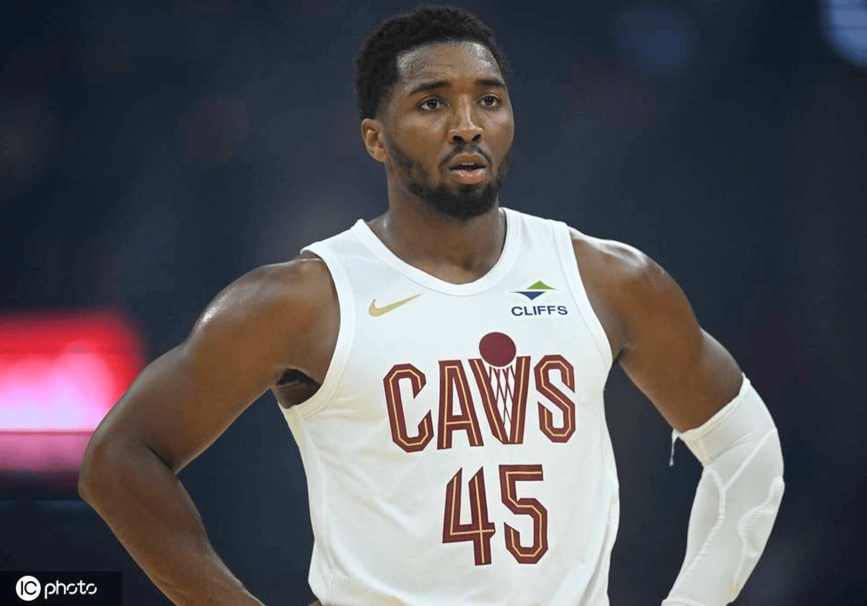 关于克里夫兰骑士迎NBA总决赛关键赛，今夜刷新队史纪录，赛场秩序良好，心理建设被强调的信息-开云