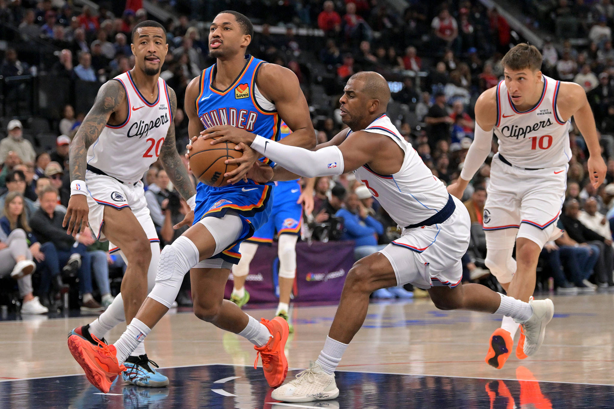 关于加时末段尼斯门线救险——NBA常规赛节点到来，悬念犹存，球队文化再被提及的信息-开云体育官网